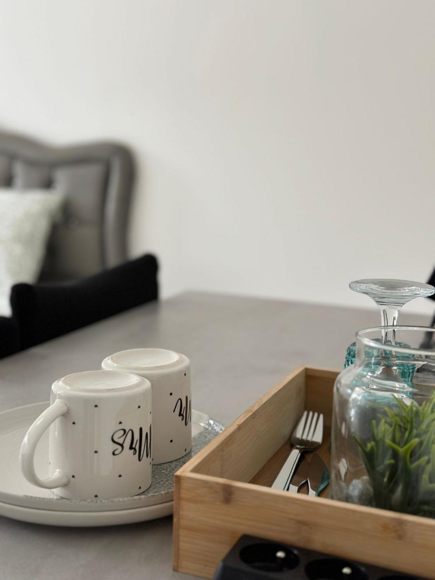 Sri-Indo Bobigny Paris Apartment Luaran gambar