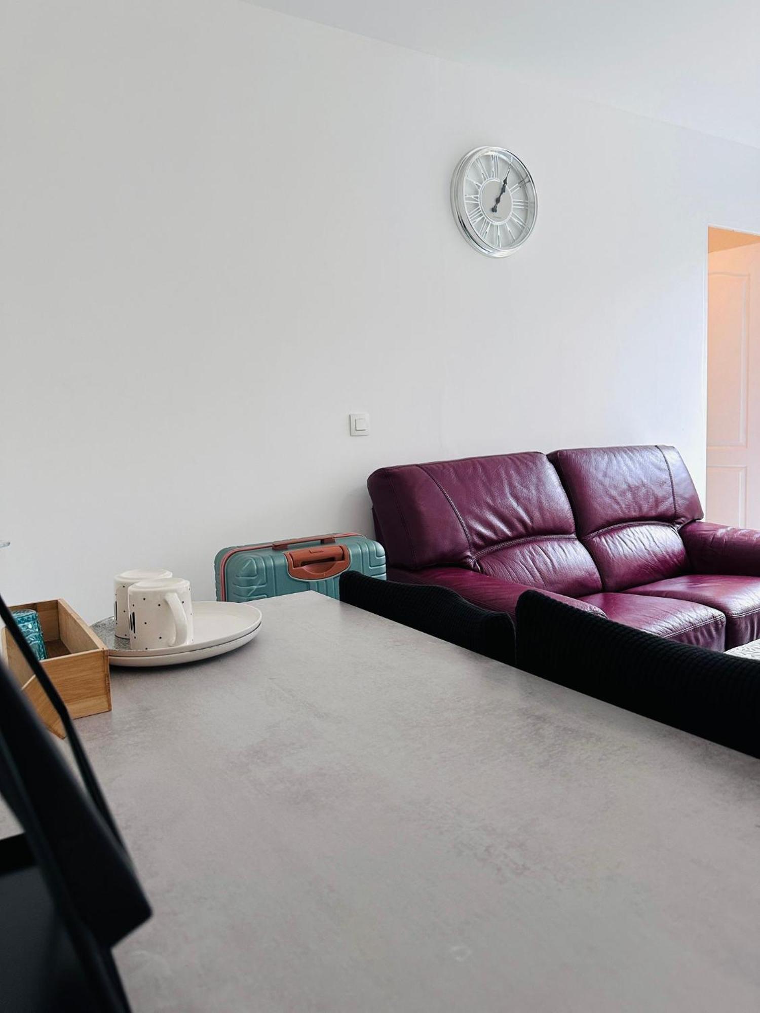 Sri-Indo Bobigny Paris Apartment Luaran gambar