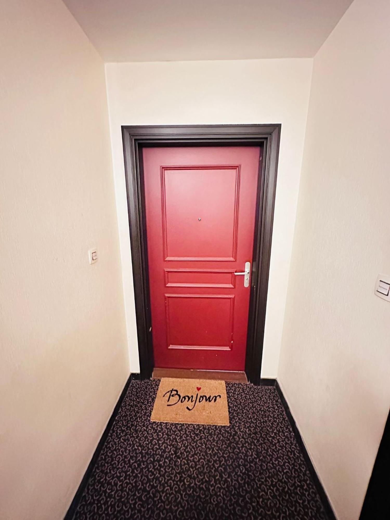 Sri-Indo Bobigny Paris Apartment Luaran gambar